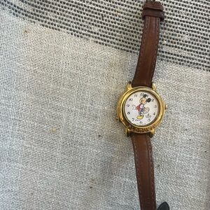 Brown Leather Mickey Mouse Watch Vintage ❤️